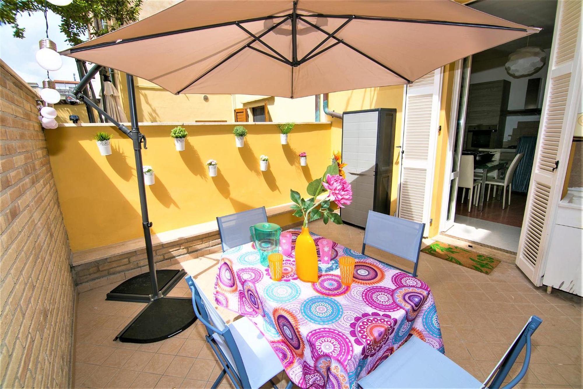Casa Chiara In Centro Con Corte Privata San Benedetto del Tronto Exterior photo